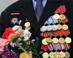 Латвийским ветеранам нельзя надевать ордена на 9 мая Латвийским ветеранам нельзя надевать ордена на 9 мая