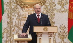 Лукашенко вступил в должность президента Белоруссии Лукашенко вступил в должность президента Белоруссии