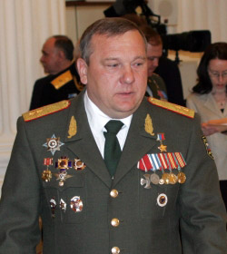 Шаманов назначен на должность командующего ВДВ Шаманов назначен на должность командующего ВДВ