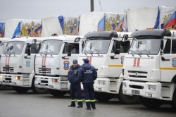 В Донбасс идет колонна МЧС с новогодними подарками В Донбасс идет колонна МЧС с новогодними подарками