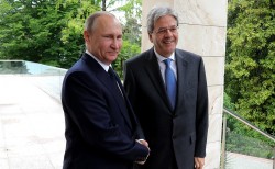 Путин призвал избавиться от политизации отношений РФ и ЕС Путин призвал избавиться от политизации отношений РФ и ЕС