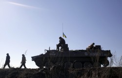Ополченцы заявили об отводе тяжёлого вооружения Ополченцы заявили об отводе тяжёлого вооружения
