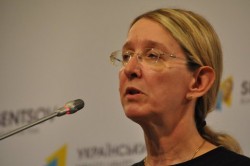 За здоровье украинцев ответит американка За здоровье украинцев ответит американка