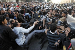 Египет тонет в беспорядках