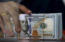 Не спешите делать ставку на доллар Не спешите делать ставку на доллар