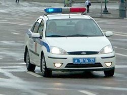 В Москве милиционер сбил трех девушек