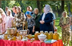 Православные отмечают Медовый Спас Православные отмечают Медовый Спас