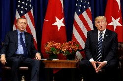 Трамп призвал Эрдогана ограничить военные действия в Сирии Трамп призвал Эрдогана ограничить военные действия в Сирии