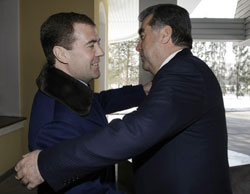 Президент Таджикистана прибыл в Москву Президент Таджикистана прибыл в Москву