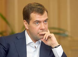 Медведев встретится с антиимпериалистами