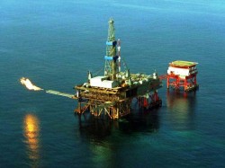 Крым национализирует нефтяные вышки