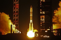 Названа основная версия аварии «Протона-М» Названа основная версия аварии «Протона-М»