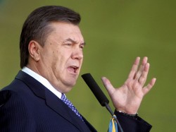 Виктор Янукович просит больших полномочий Виктор Янукович просит больших полномочий