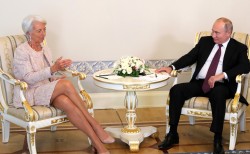 Путин провёл переговоры с главой МВФ Кристин Лагард