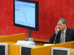 Рубль укрепляется Рубль укрепляется
