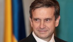 От Киева требуют выслать российского посла От Киева требуют выслать российского посла