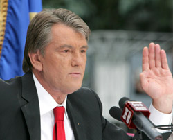 Ющенко останется до января