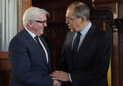 Лавров призвал Европу «отложить геополитические игры и объединиться»