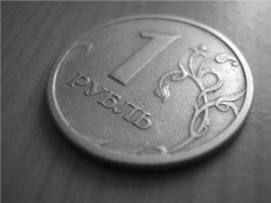 Рубль сдает позиции Рубль сдает позиции