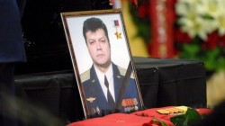 Турецкие власти предложили семье погибшего пилота Су-24 дом в Кемере Турецкие власти предложили семье погибшего пилота Су-24 дом в Кемере