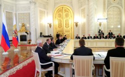 Путин за жесткие меры к соцучреждениям, не реагирующим на жалобы Путин за жесткие меры к соцучреждениям, не реагирующим на жалобы