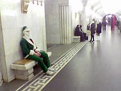 В Новогоднюю ночь метро будет работать вполсилы