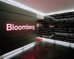 Bloomberg назвал возможных преемников Медведева Bloomberg назвал возможных преемников Медведева
