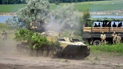 В Крыму предупредили Киев о последствиях учений у российской границы В Крыму предупредили Киев о последствиях учений у российской границы