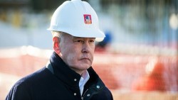 Собянин подписал закон о гарантиях жителям пятиэтажек Собянин подписал закон о гарантиях жителям пятиэтажек