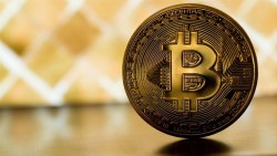 Биткойн: уже не бред, ещё не бренд Биткойн: уже не бред, ещё не бренд