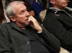 Макаревича призывают отказаться от гражданства Макаревича призывают отказаться от гражданства