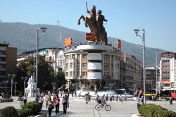 Оппозиция Македонии требует отставки президента