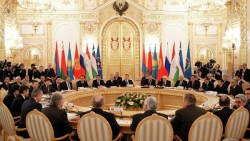 В Кремле прошли три интеграционных саммита В Кремле прошли три интеграционных саммита