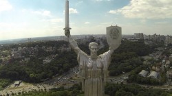 Устоит ли киевская Родина-Мать? Устоит ли киевская Родина-Мать?