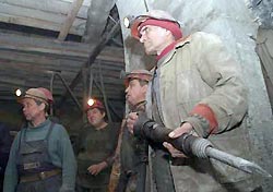 Горняки не хотят покидать «Красную шапочку» Горняки не хотят покидать «Красную шапочку»