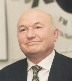Лужкова «прописали» в Англии Лужкова «прописали» в Англии
