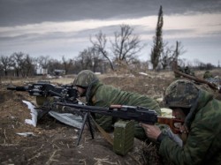 Ополченцы сбили украинский военный самолёт Ополченцы сбили украинский военный самолёт