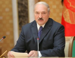 Лукашенко амнистировал политзаключённых