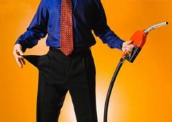 Бензин в России подорожал за неделю ещё почти на рубль Бензин в России подорожал за неделю ещё почти на рубль