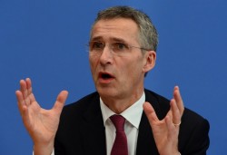 Столтенберг: Россия может применить военную силу Столтенберг: Россия может применить военную силу