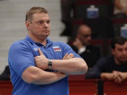 Тренеров «оставили за кадром» Тренеров «оставили за кадром»