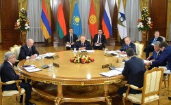 Владимир Путин: от взаимодействия с ЕАЭС не ждём волшебства Владимир Путин: от взаимодействия с ЕАЭС не ждём волшебства