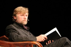 Валентин Клементьев: «Вот такая у нас литературная перспектива» Валентин Клементьев: «Вот такая у нас литературная перспектива»
