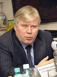 Кремль - верный борец за права человека - за границей Кремль - верный борец за права человека - за границей