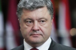 Порошенко требует от России закрыть границу