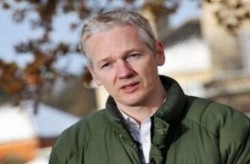 Лондонский суд дал Ассанжу шанс Лондонский суд дал Ассанжу шанс