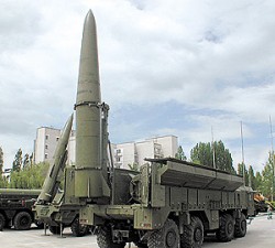 Россия – НАТО: кому кого бояться? Россия – НАТО: кому кого бояться?