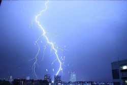 На Москву обрушились ливни с грозами
