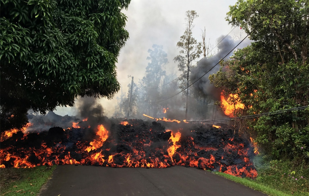 volcano4_700.jpg