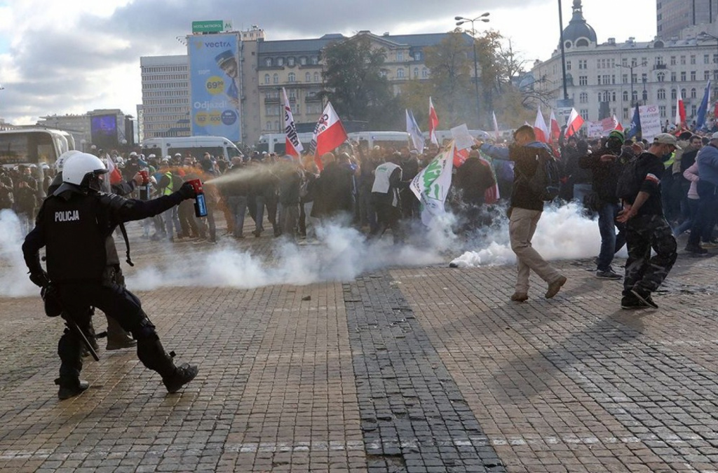 Люди в варшаве